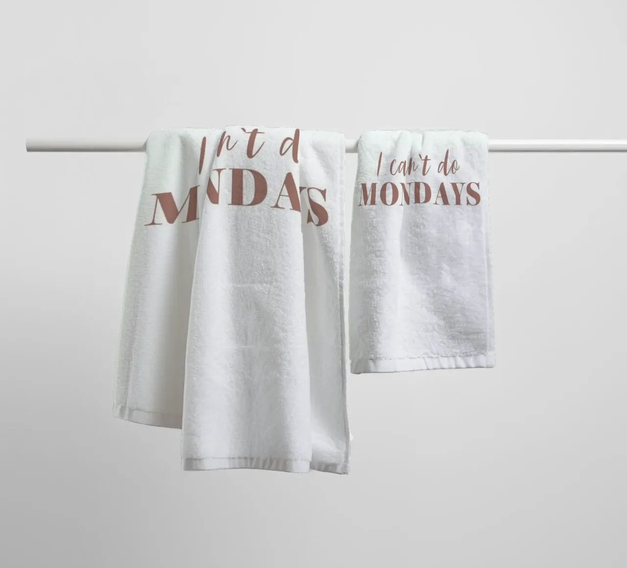 I can't do Mondays asciugamano da bagno da Ayleen