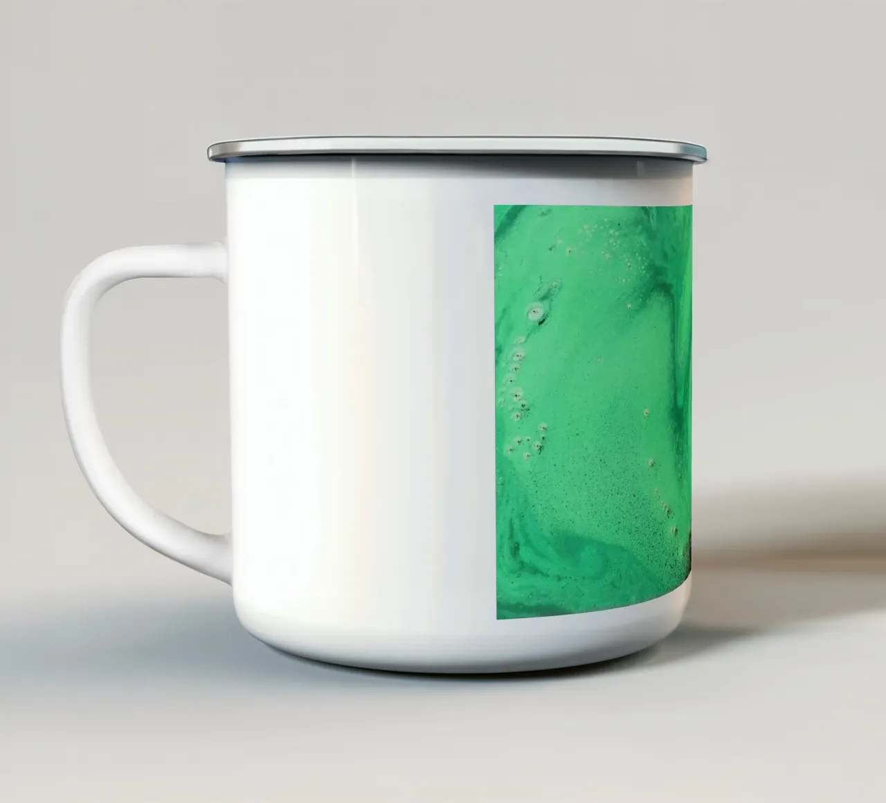 Verde tazza in smalto da Massimo Frascogna