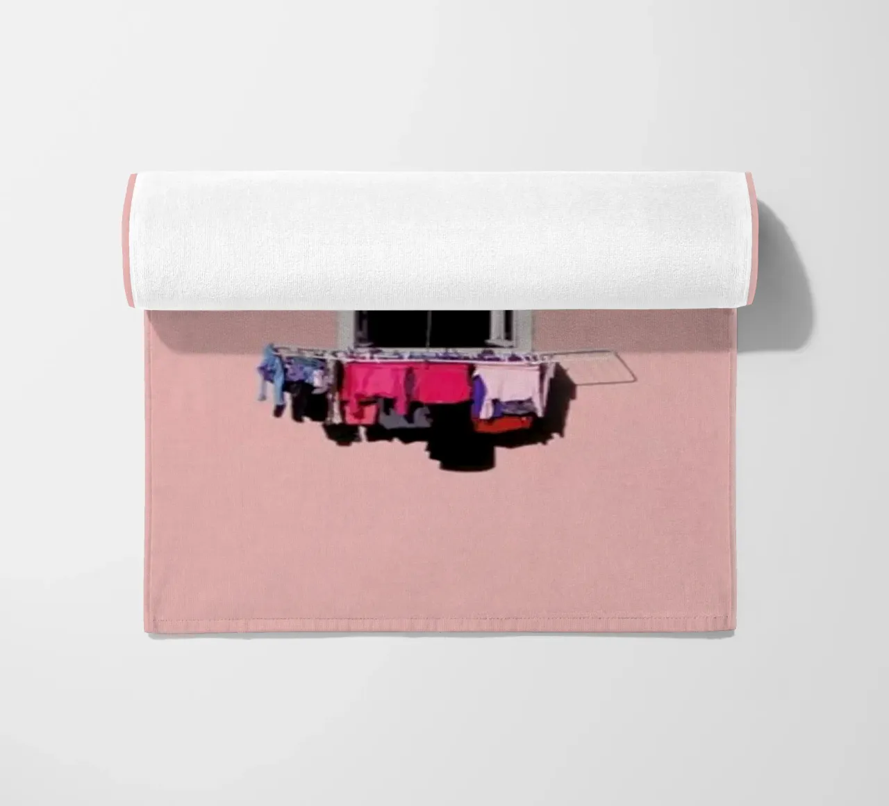 Laundry Day telo mare da Rupert Höller