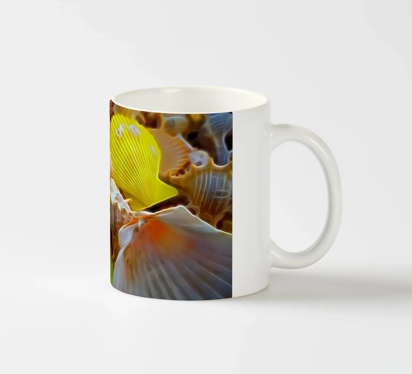 Shells Keramik Tasse von Massimo Frascogna