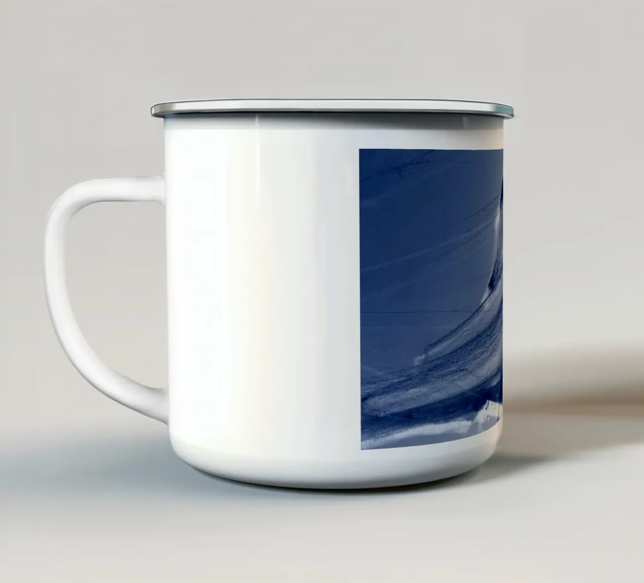 Blauw spinnenweb emaille mok van Massimo Frascogna