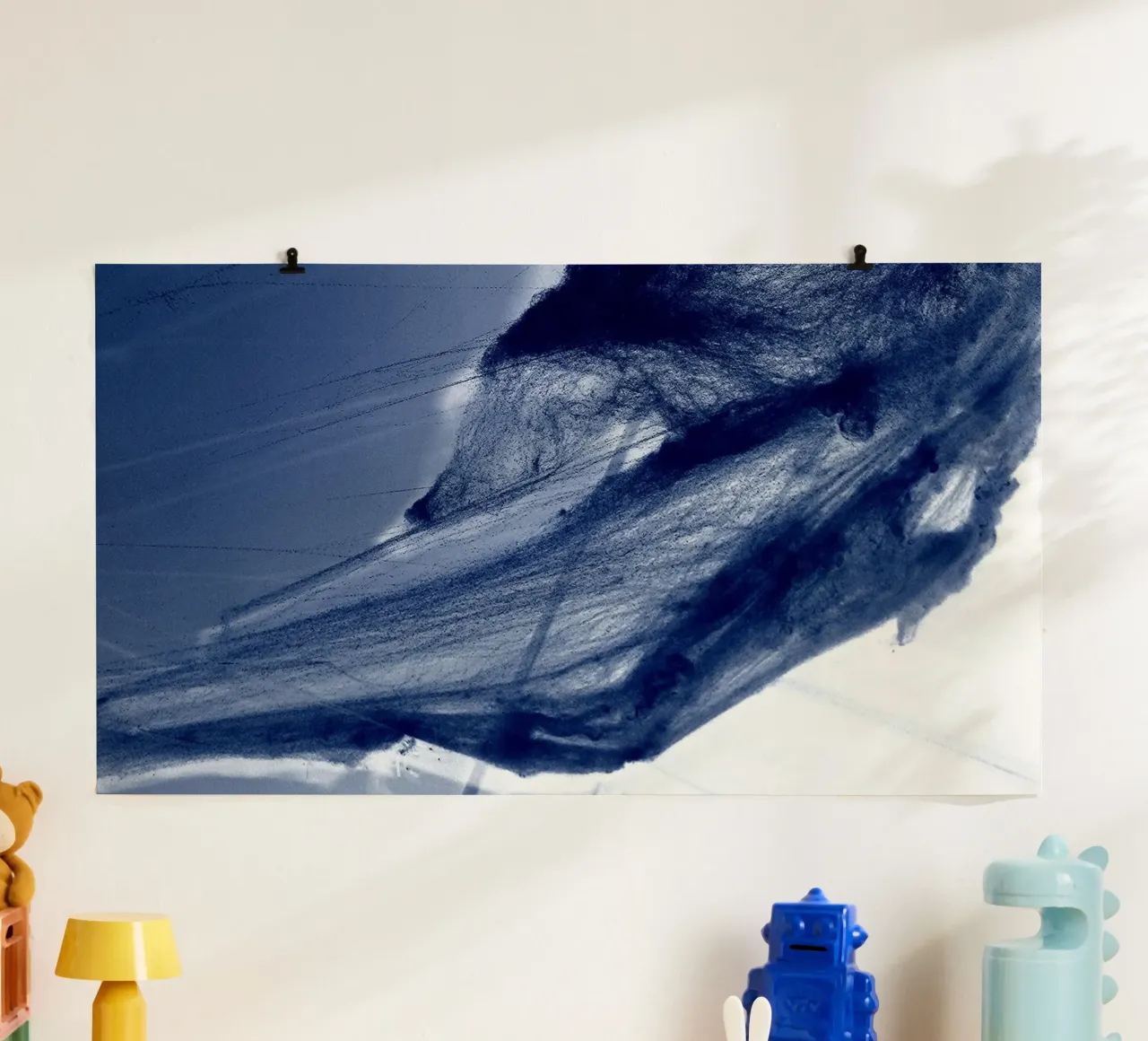 Ragnatela blu poster con telaio in plastica da Massimo Frascogna