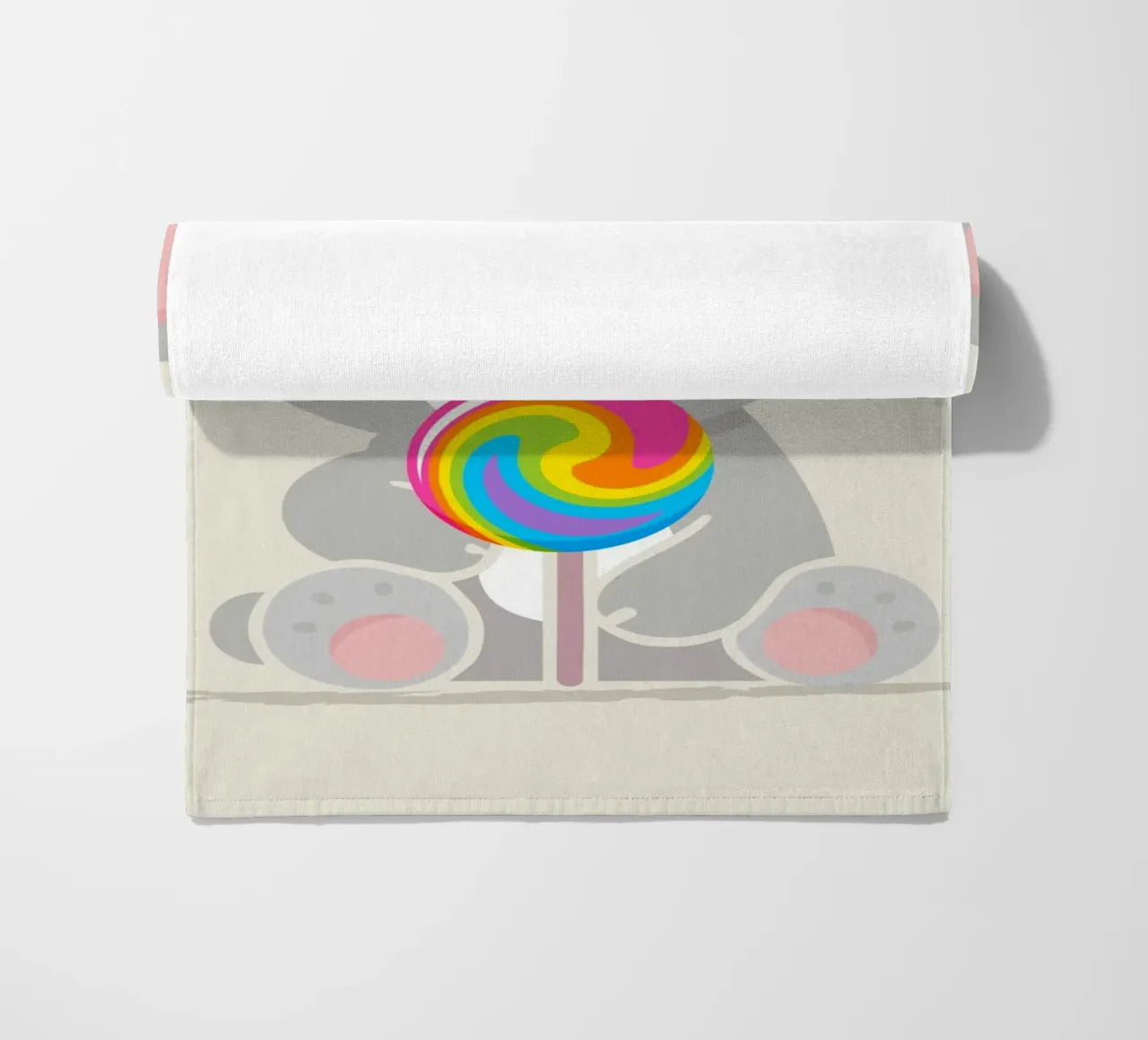 Piccolo koala allegro con un lecca-lecca colorato telo mare da namosh