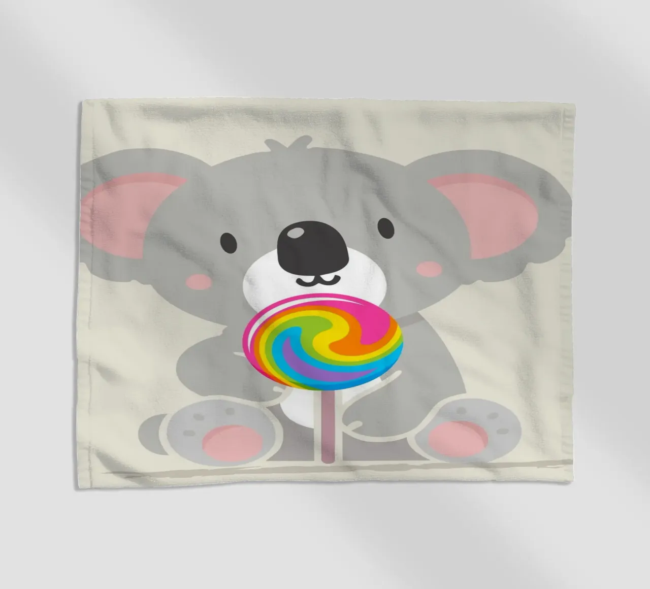 Piccolo koala allegro con un lecca-lecca colorato telo mare da namosh