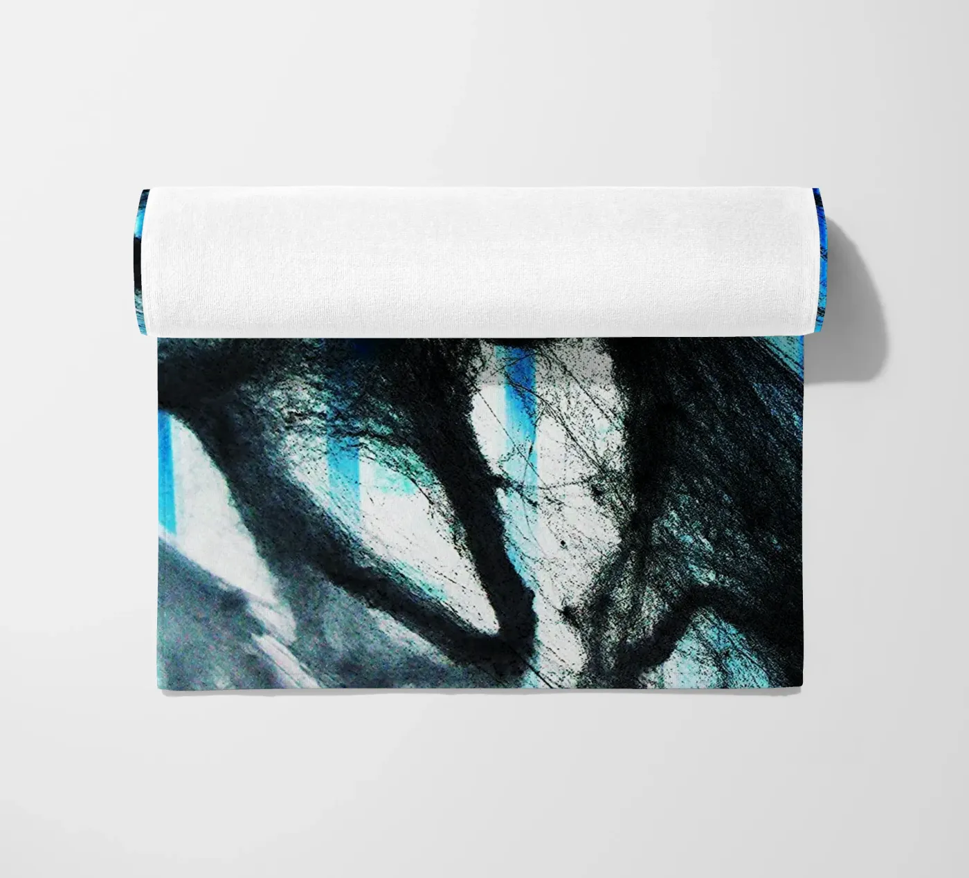 schwarzes Web Strandtuch von Massimo Frascogna