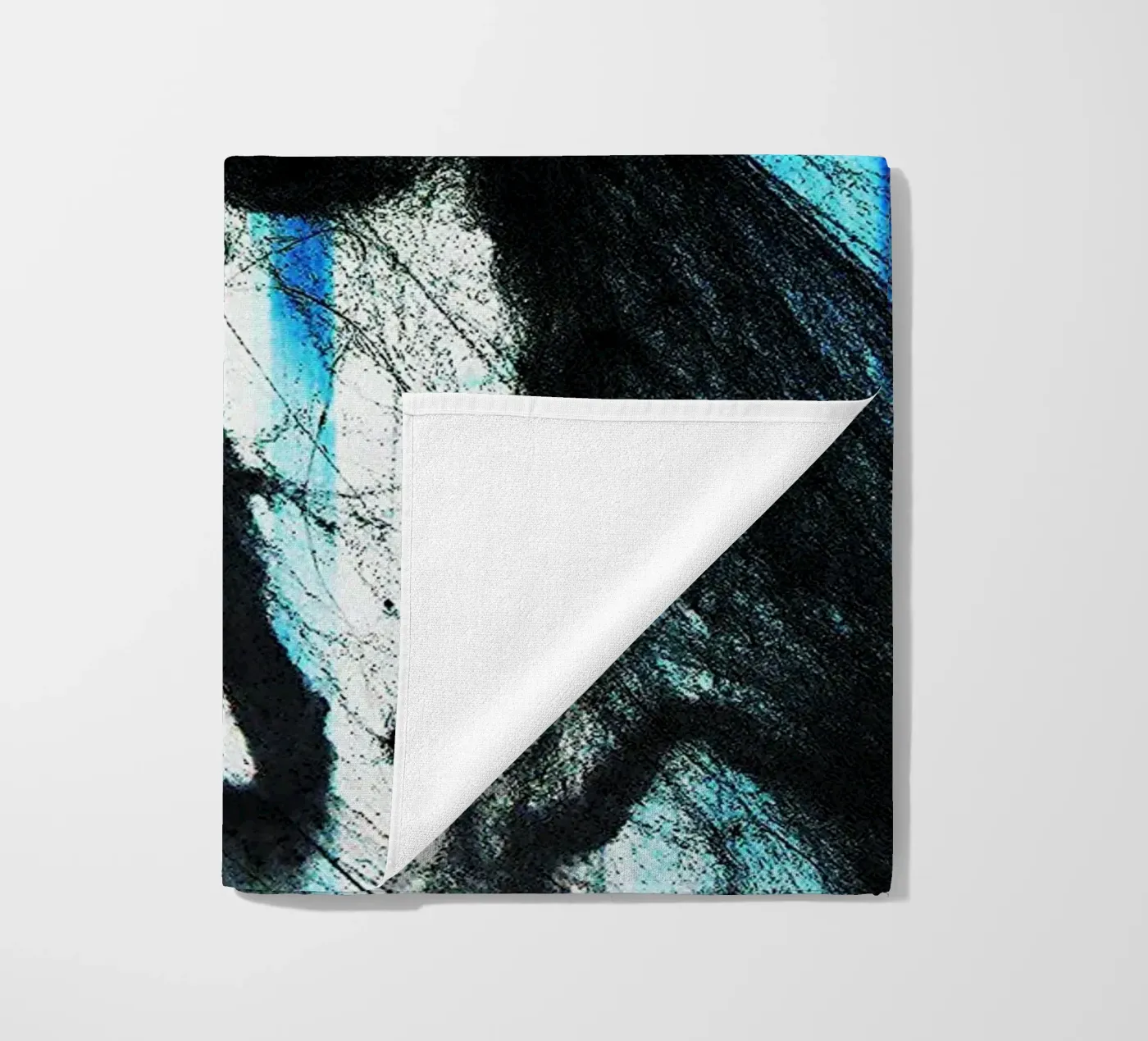 schwarzes Web Strandtuch von Massimo Frascogna