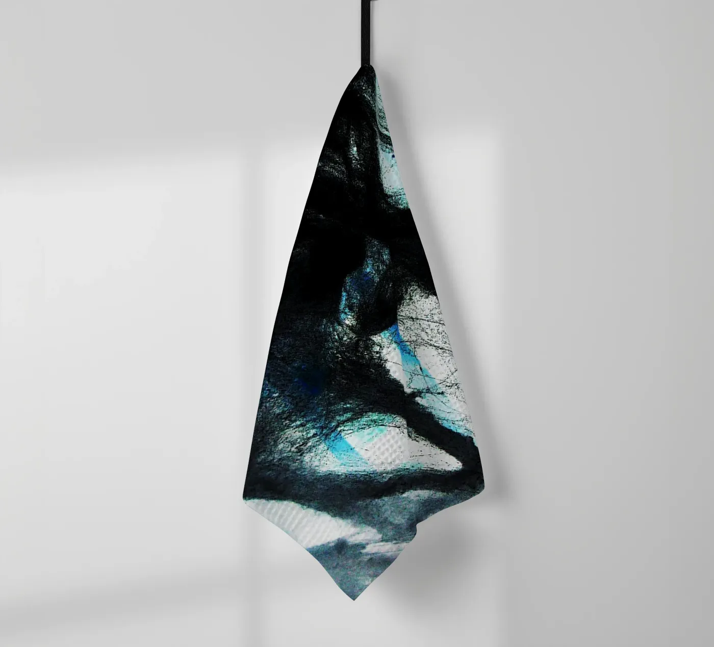 schwarzes Web Geschirrtuch von Massimo Frascogna