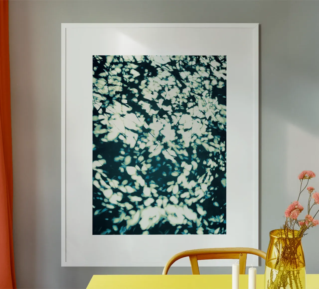Wall Shadows Shibori (3) poster con telaio in alluminio da Angelo Cerantola