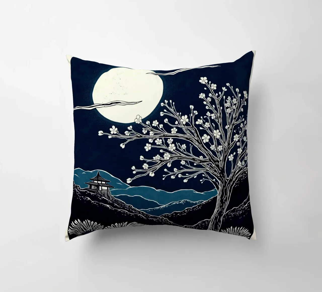 Moon Over Kyoto cuscino da Indigo Rain