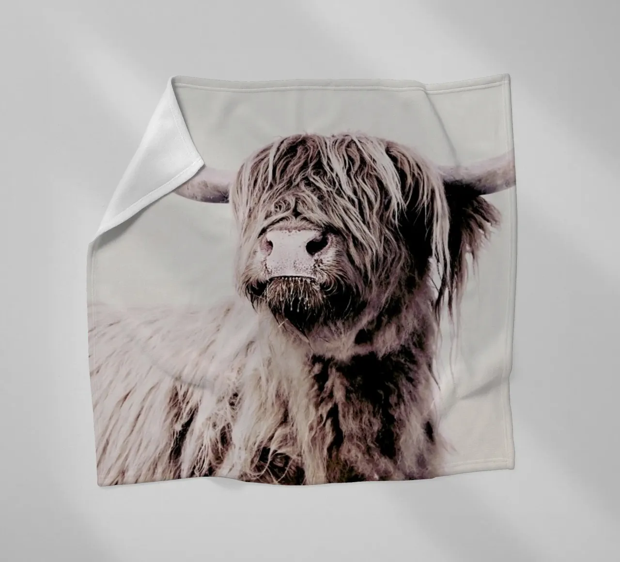 Highland Cattle Frida Crème coperta in pile da Monika Strigel