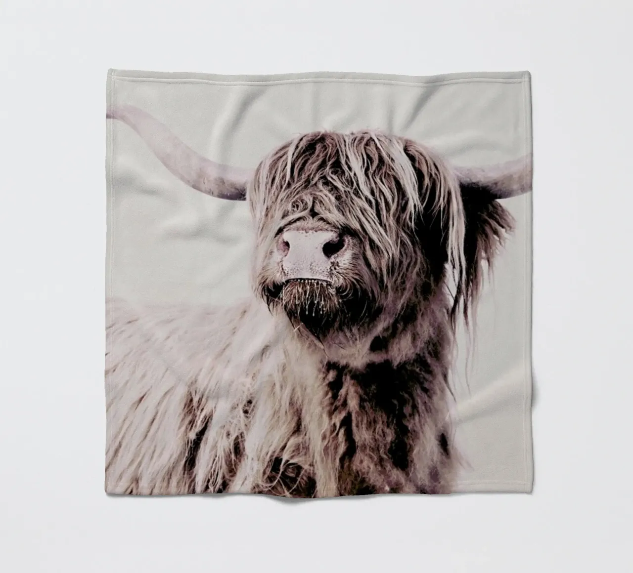 Highland Cattle Frida Crème coperta in pile da Monika Strigel