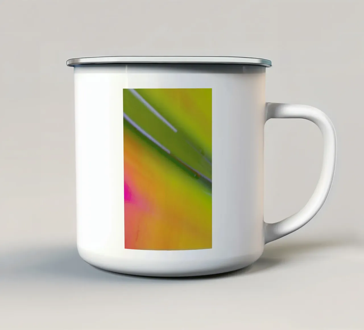 Pluto tazza in smalto da Elena Veronese