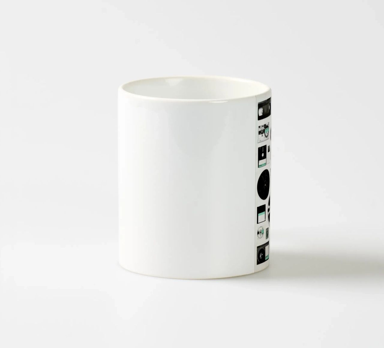 Data tazza in ceramica da Florent Bodart