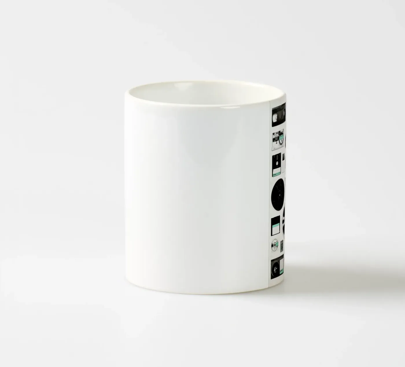 Data ceramic mug by Florent Bodart