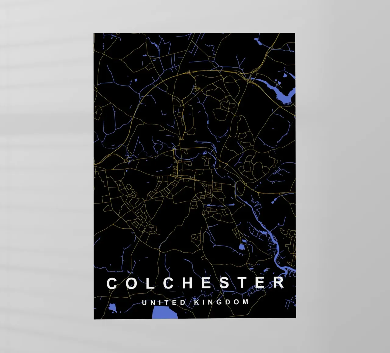 Mappa della città di Colchester Regno Unito nero e oro pellicola backlit da Cartographers Library