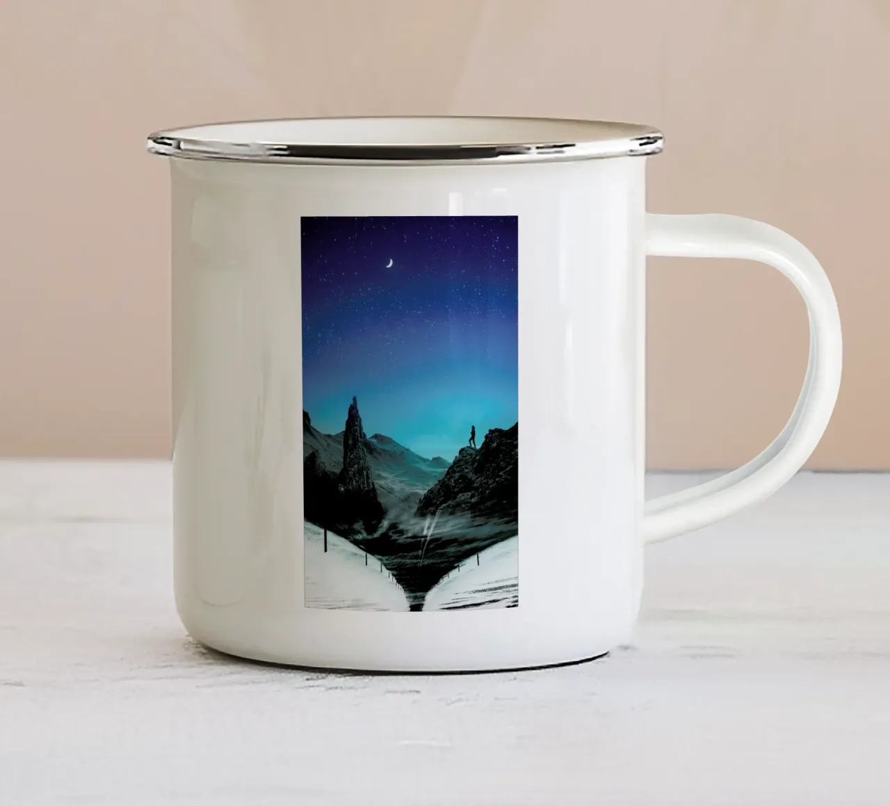 I've Seen More Than I Remember tazza in smalto da Stoian Hitrov