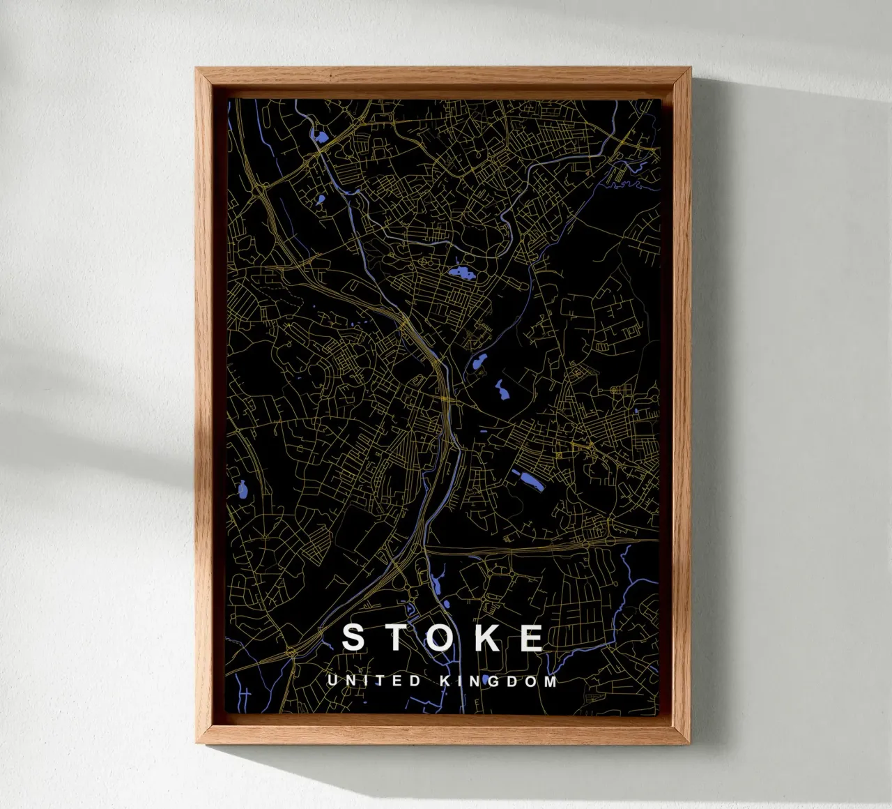 Mappa della città di Stoke Regno Unito nero e oro tela con Cornice a cassetta da Cartographers Library