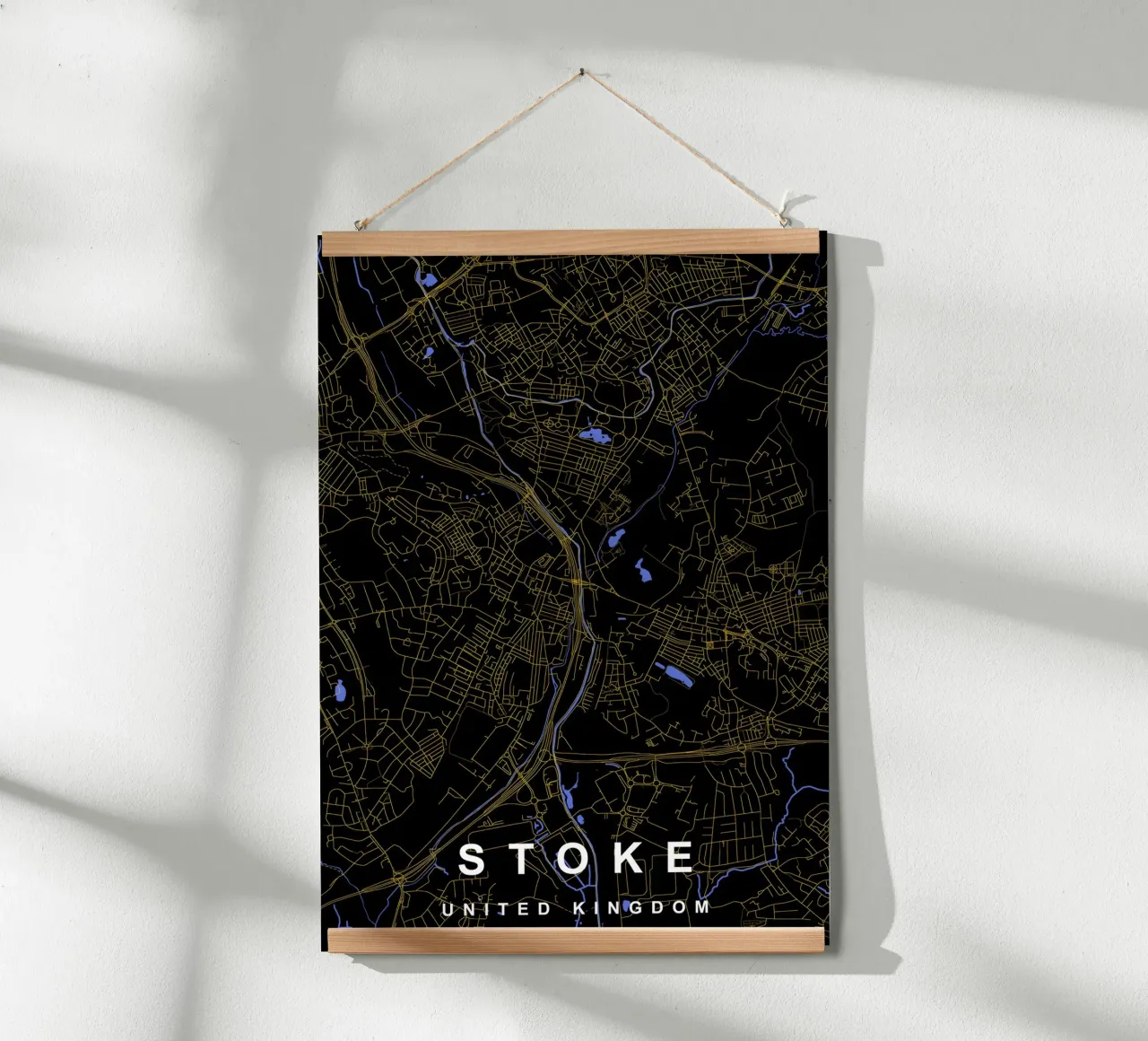 Mappa della città di Stoke Regno Unito nero e oro poster da Cartographers Library