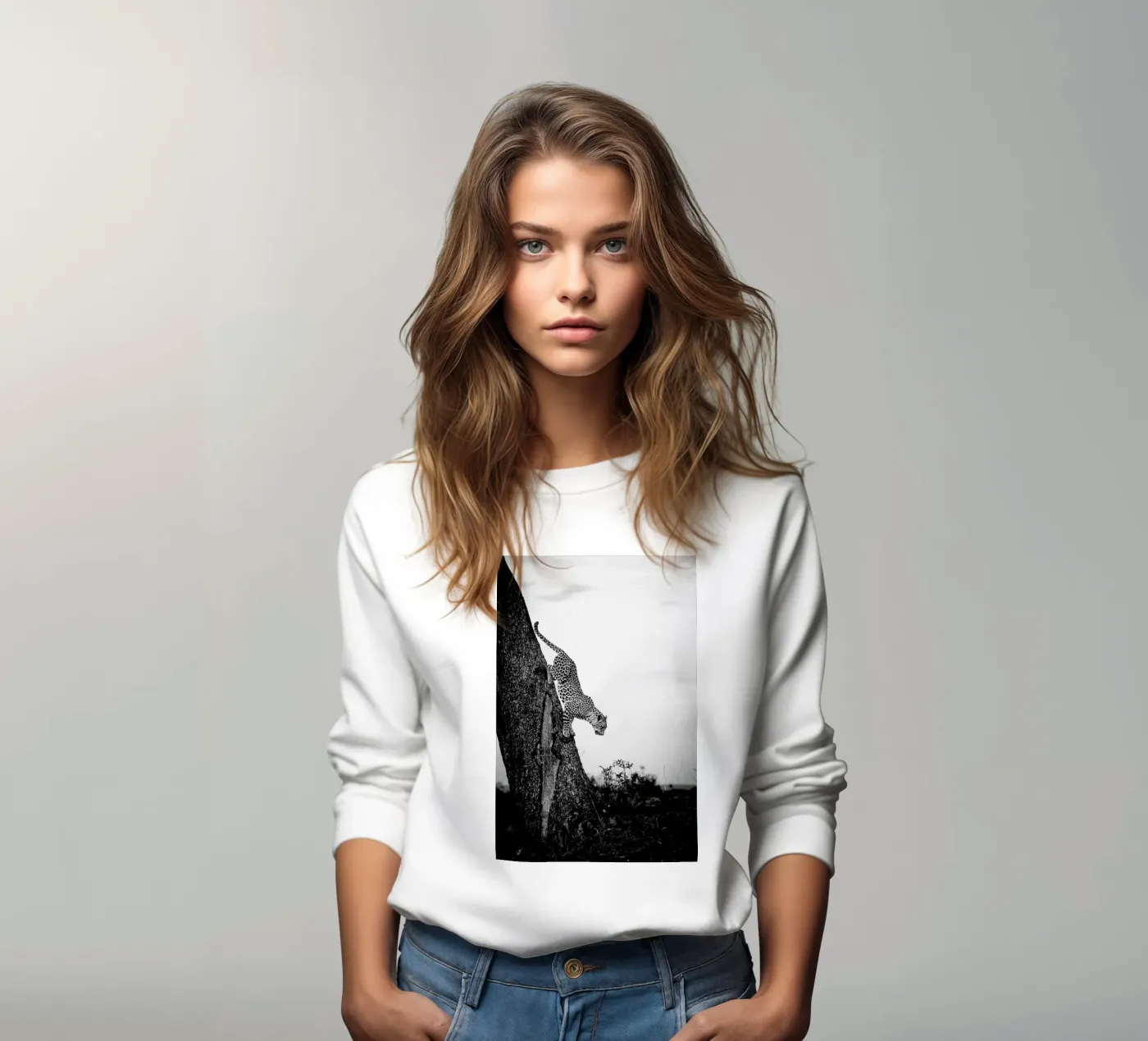 Pouncing Leopard sweatshirt by Natural Kingdom