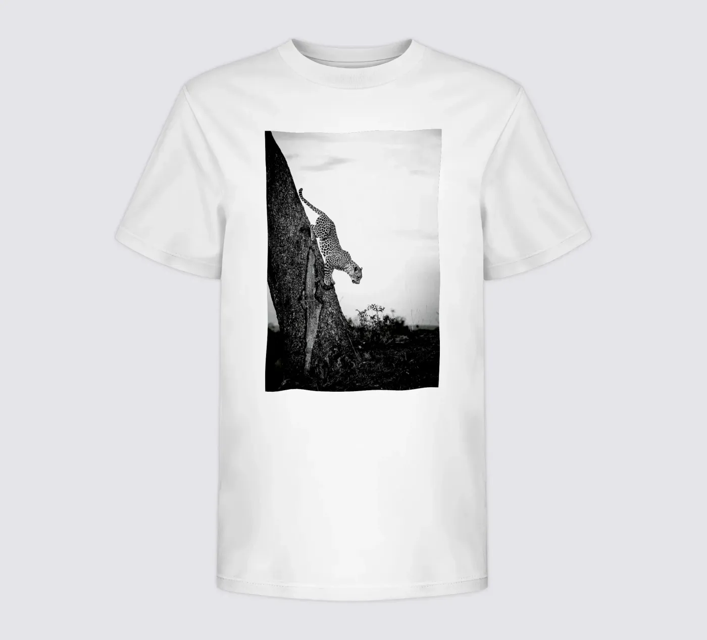 Pouncing Leopard kinder t-shirt van Natural Kingdom