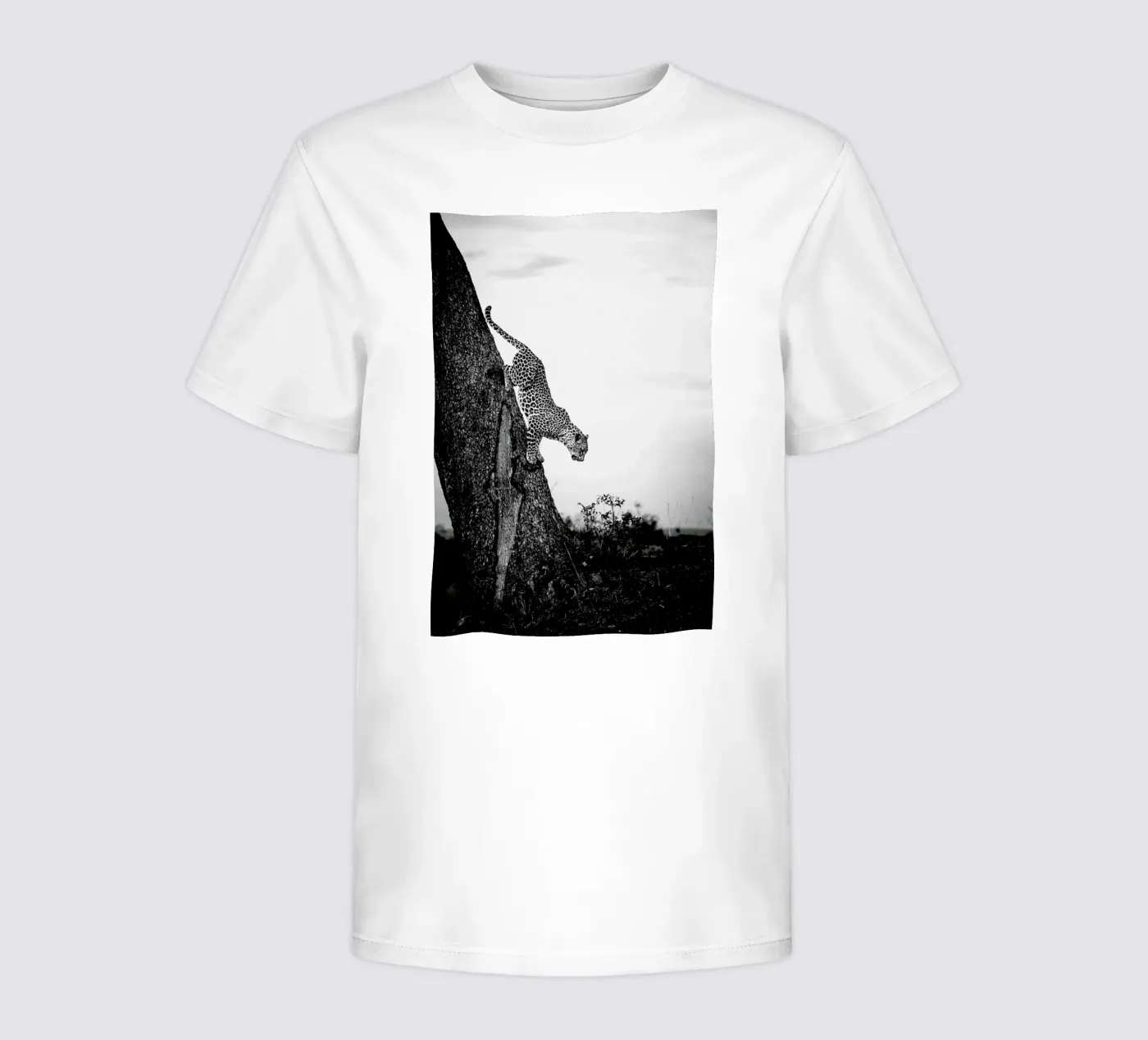 Pouncing Leopard kinder t-shirt van Natural Kingdom