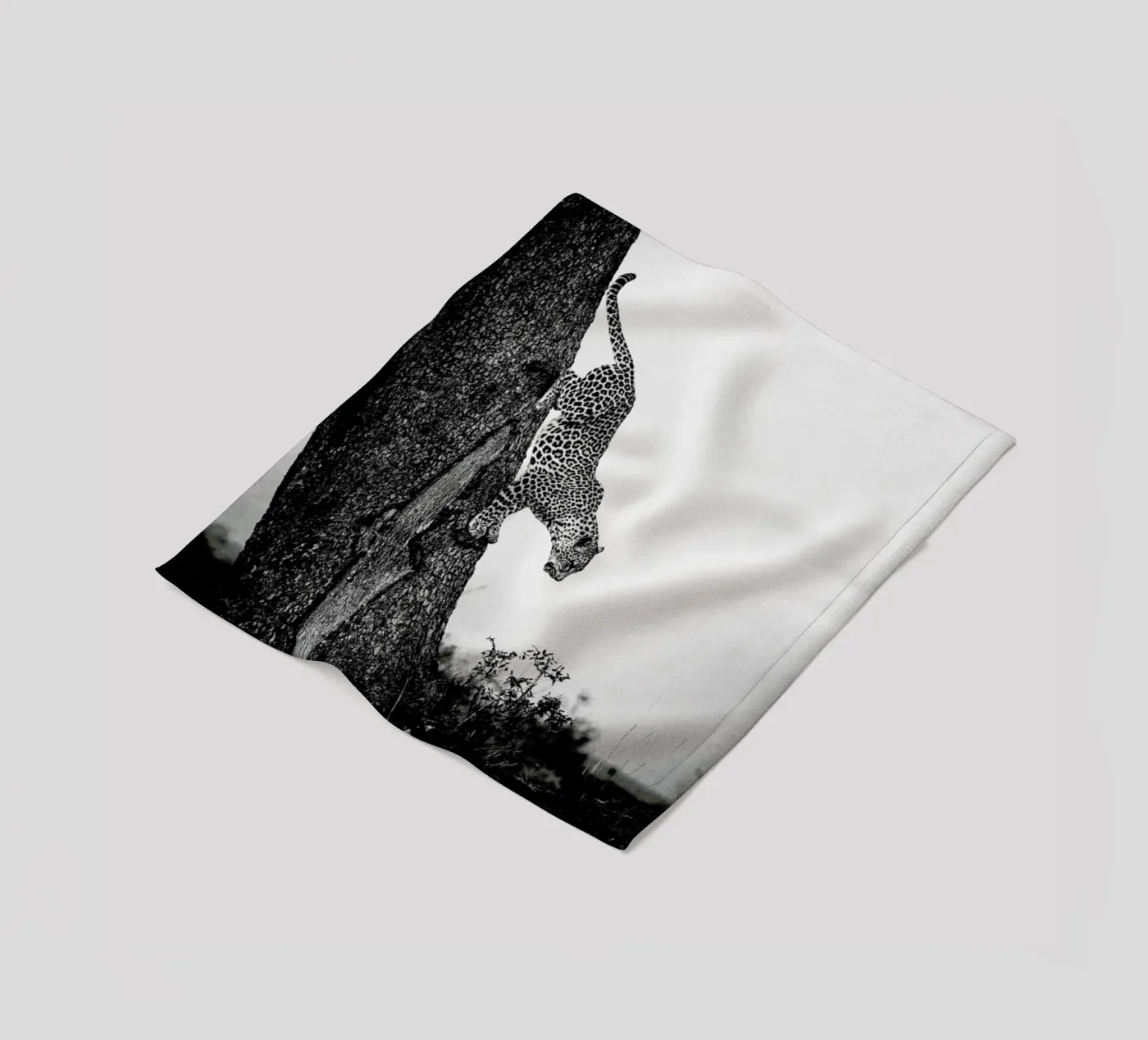 Pouncing Leopard coperta in pile da Natural Kingdom