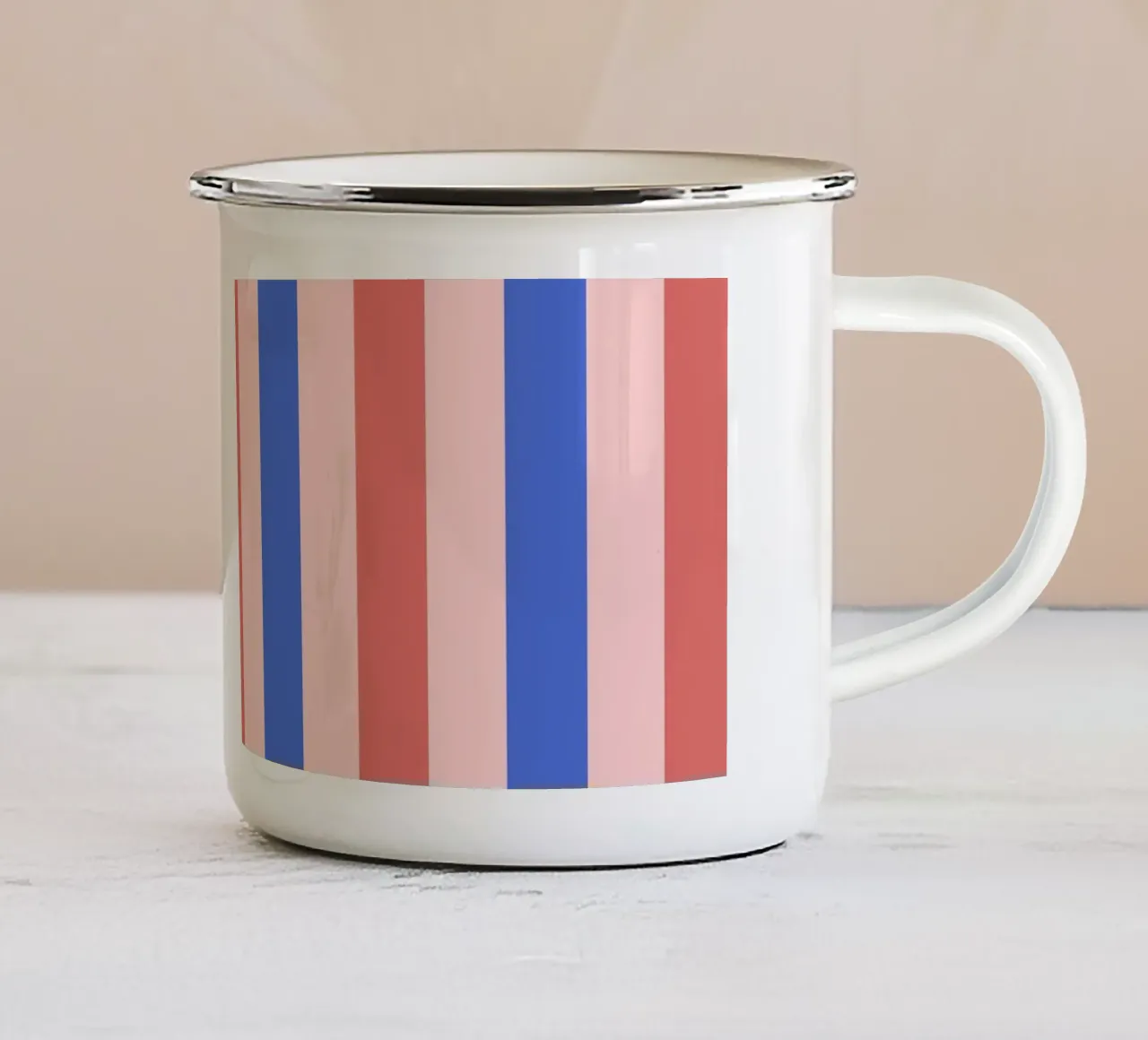Linee di blush e blu tazza in smalto da Wackapacka