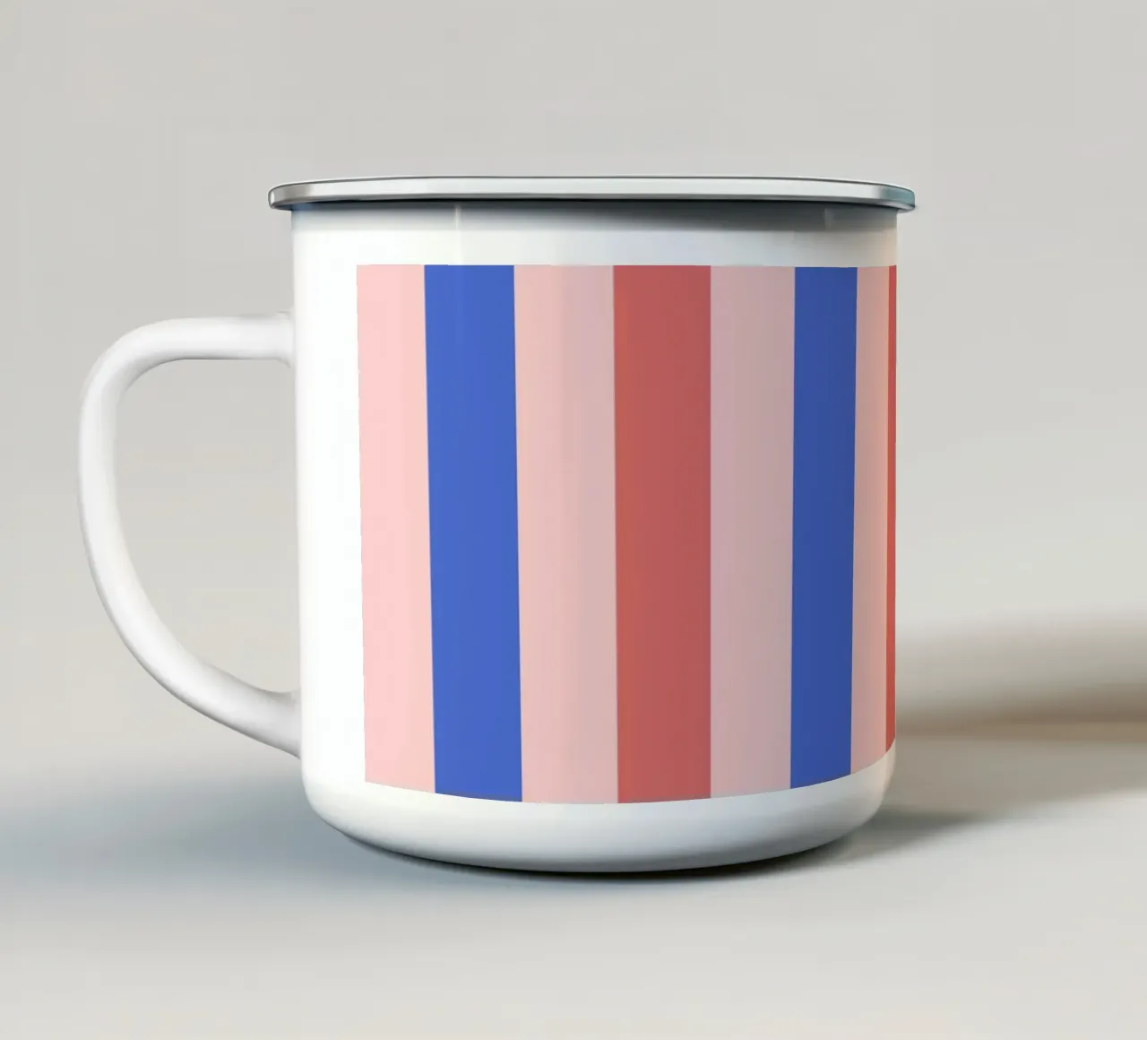 Linee di blush e blu tazza in smalto da Wackapacka
