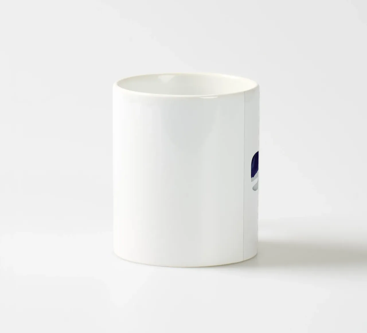 Whale tazza in ceramica da Little Flourishes