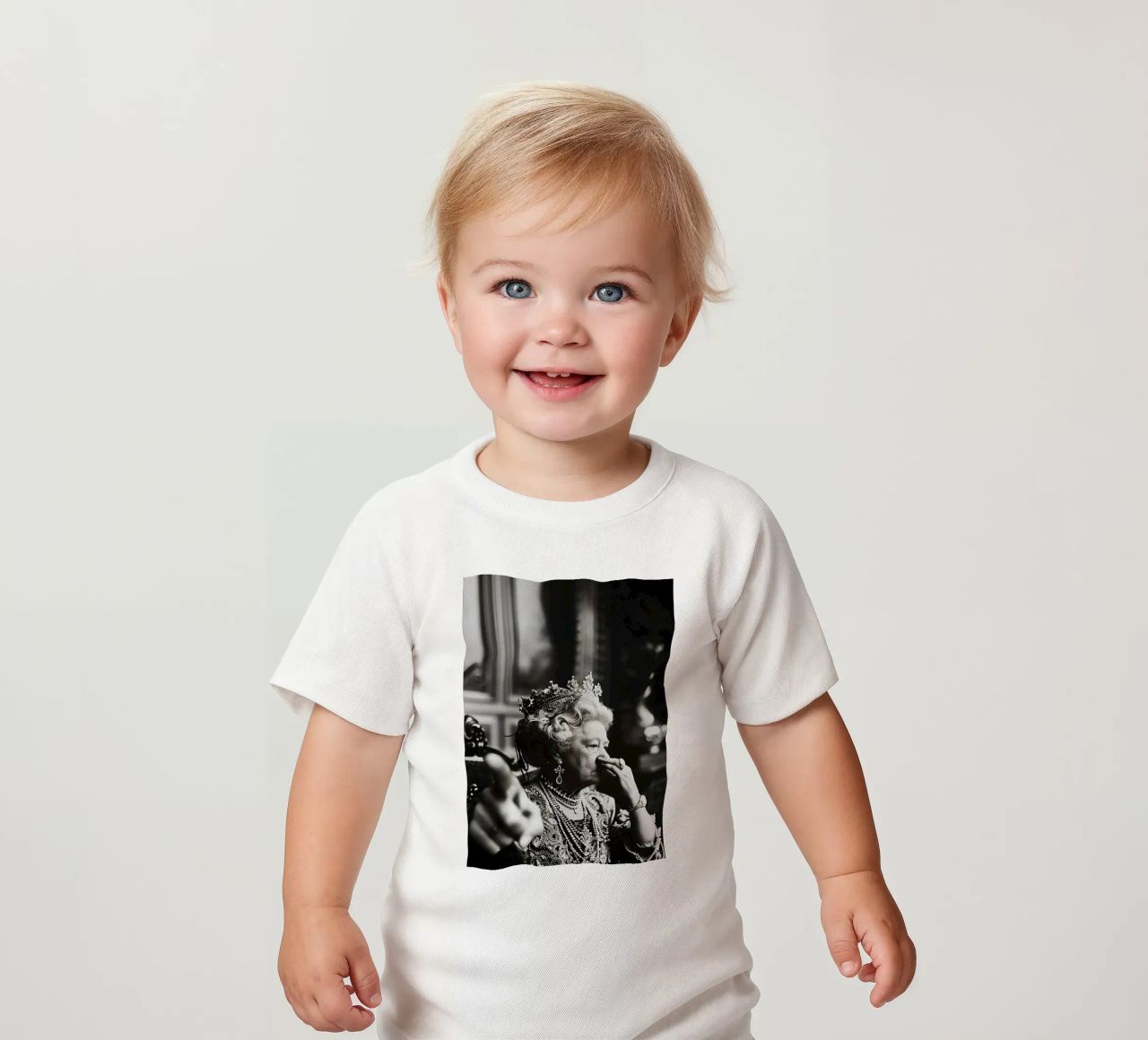 Funny Bathroom Vintage Queen Meme Art t-shirt pour bébé de kembangross
