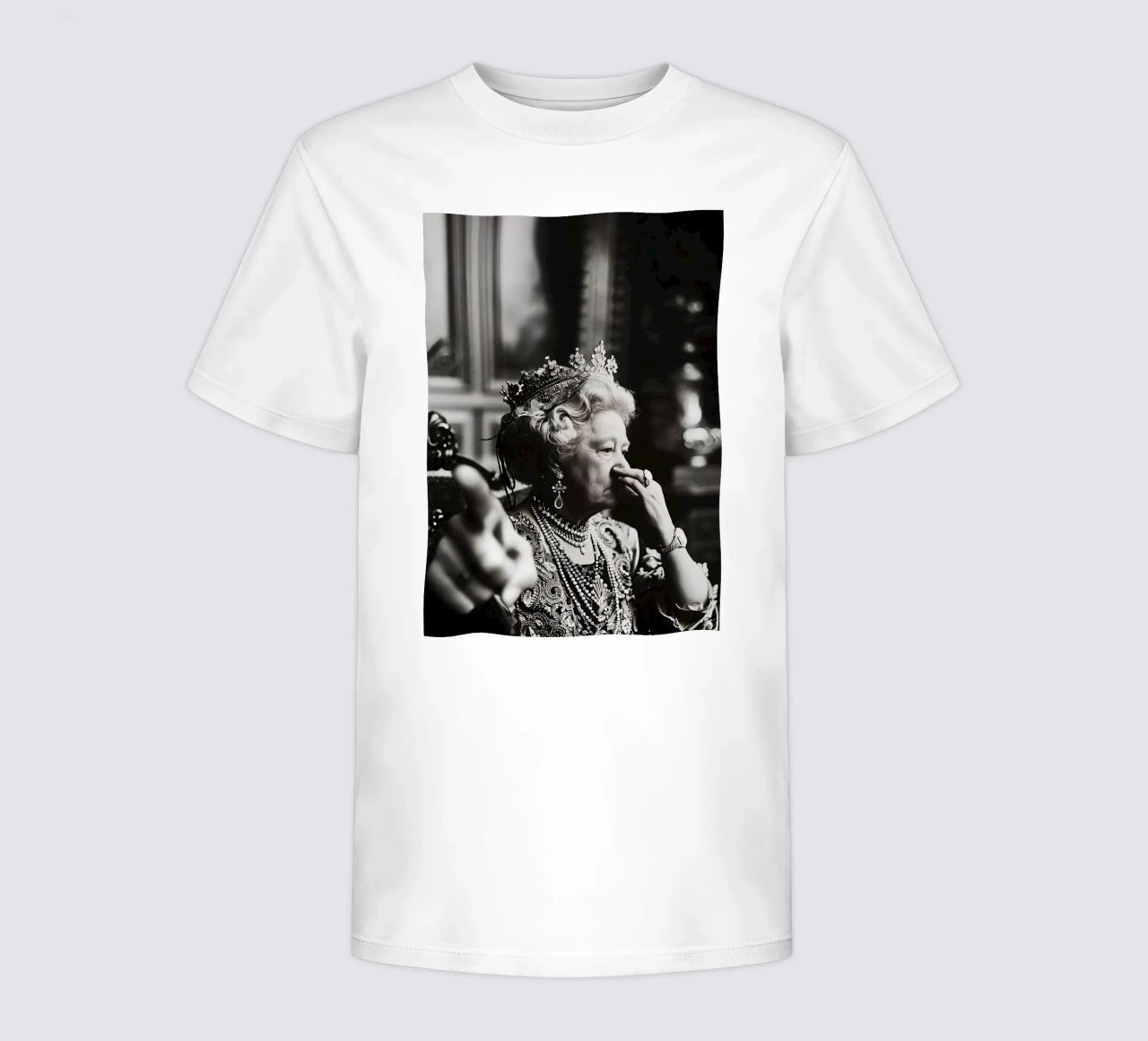 Funny Bathroom Vintage Queen Meme Art t-shirt enfant de kembangross
