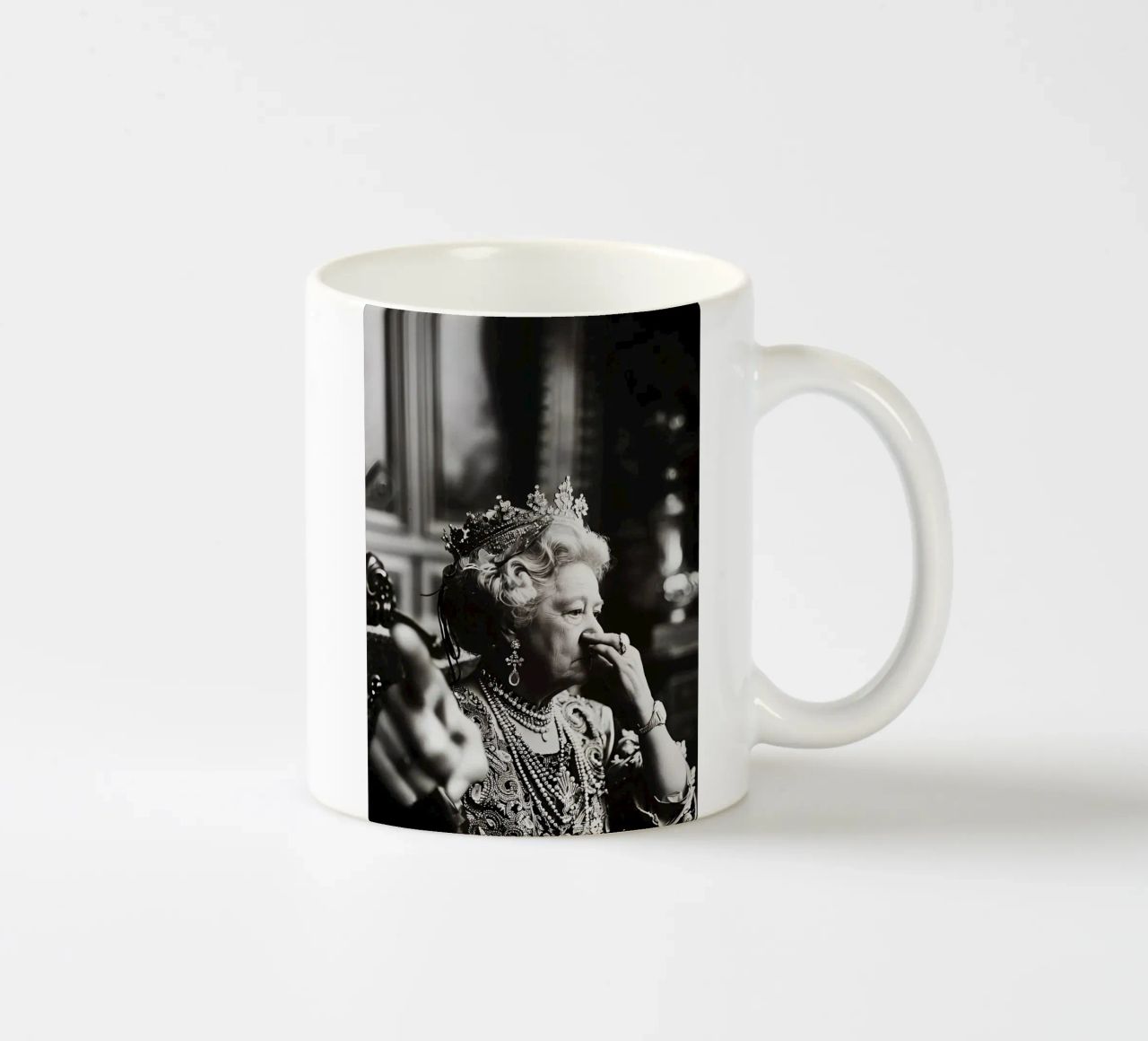 Funny Bathroom Vintage Queen Meme Art mug en céramique de kembangross