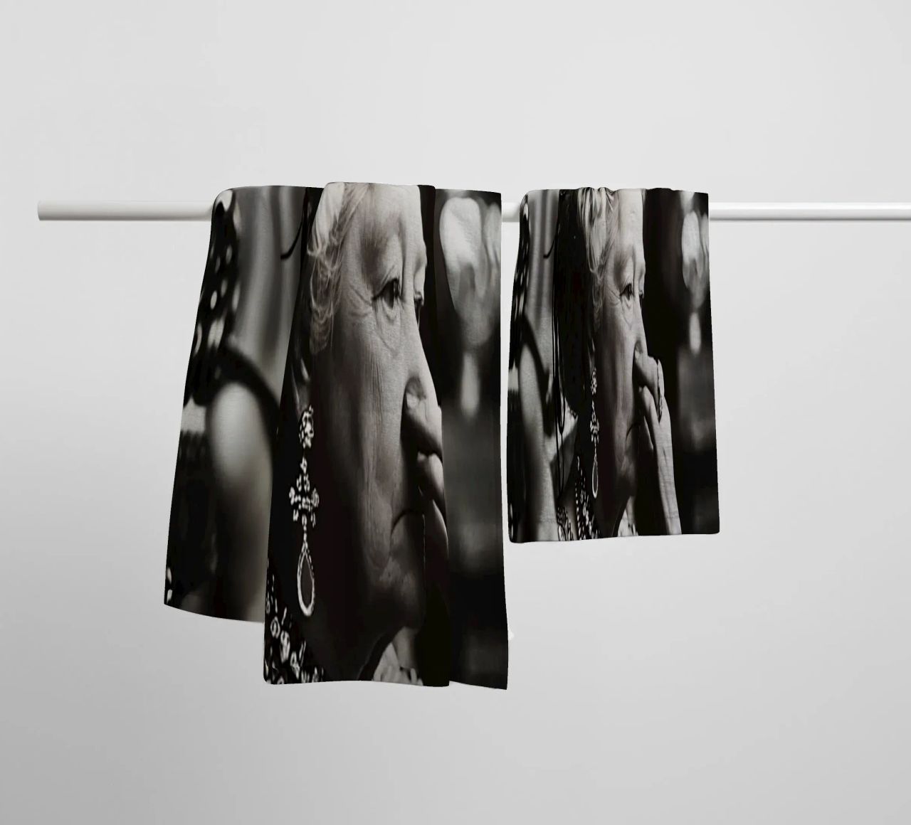 Funny Bathroom Vintage Queen Meme Art serviette de bain de kembangross