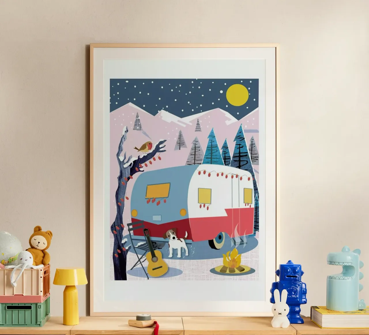 Winter Dog And Caravan poster con telaio in legno da Rocket68