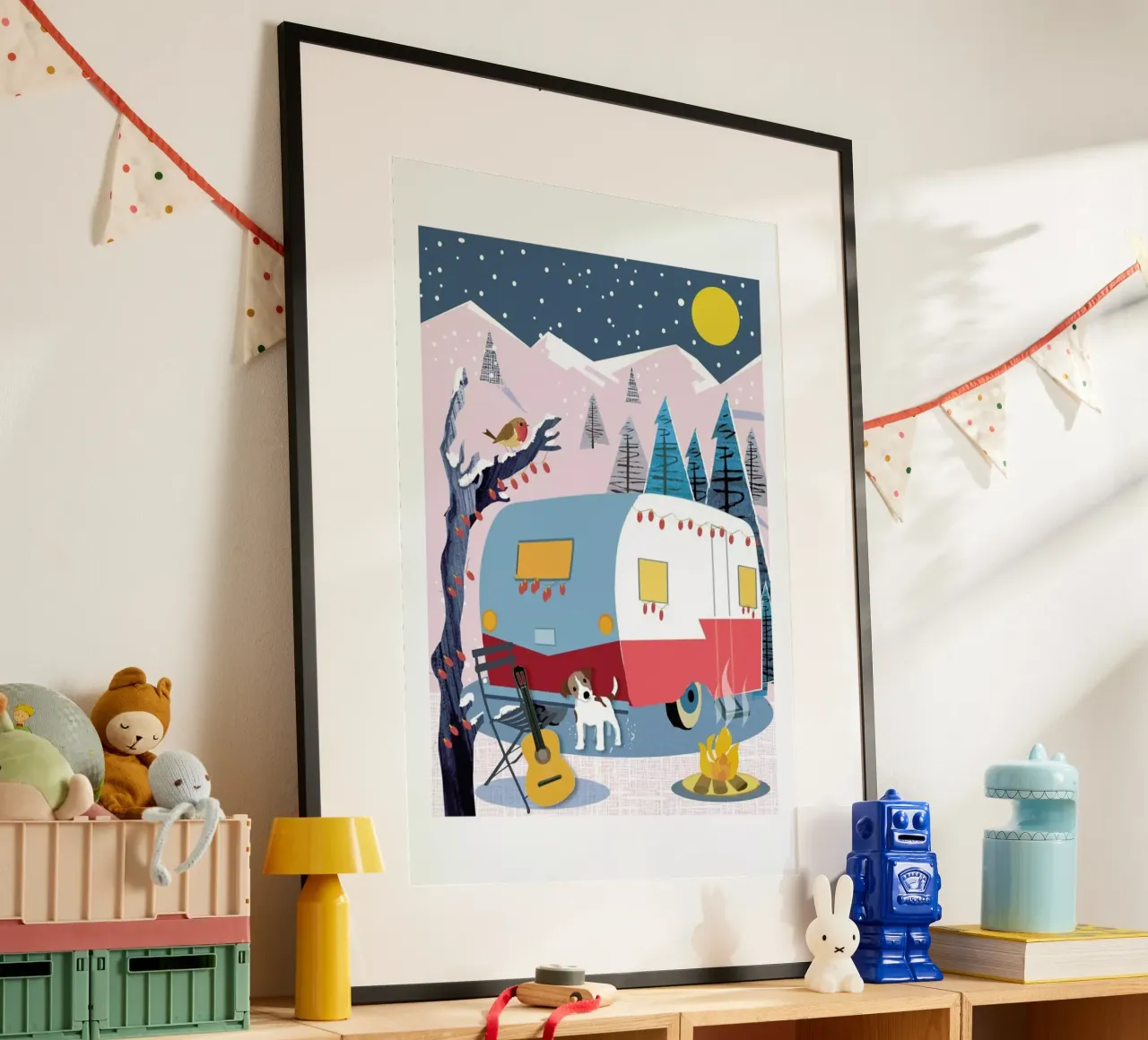 Winter Dog And Caravan poster con telaio in legno da Rocket68