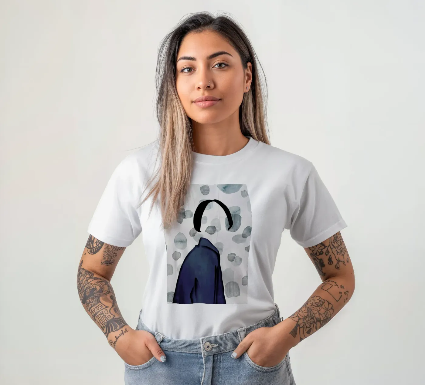 Void t-shirt van Ramona Russu