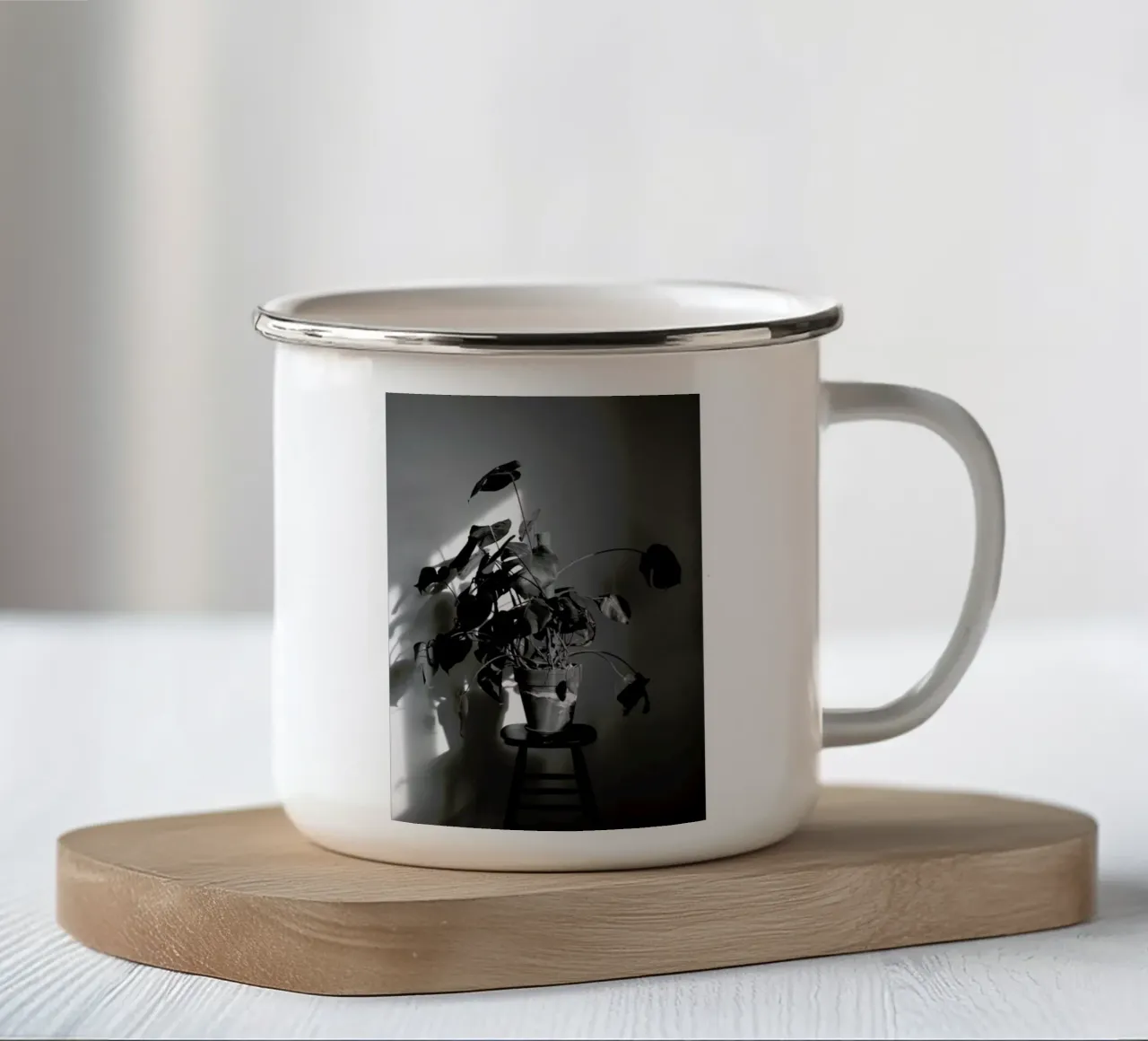 Monstera Deliciosa tazza in smalto da Sebastian Hilgetag