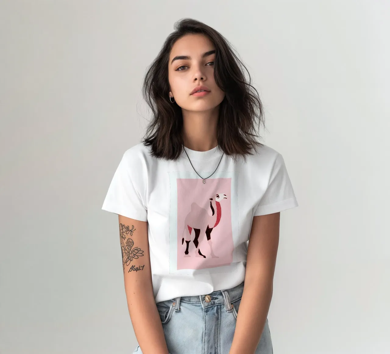 Camel Pink t-shirt da Little Flourishes