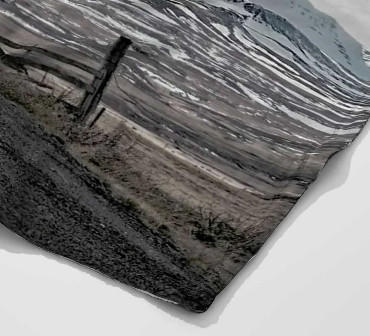 Roam the Planet Iceland 01 coperta in pile da Monika Strigel