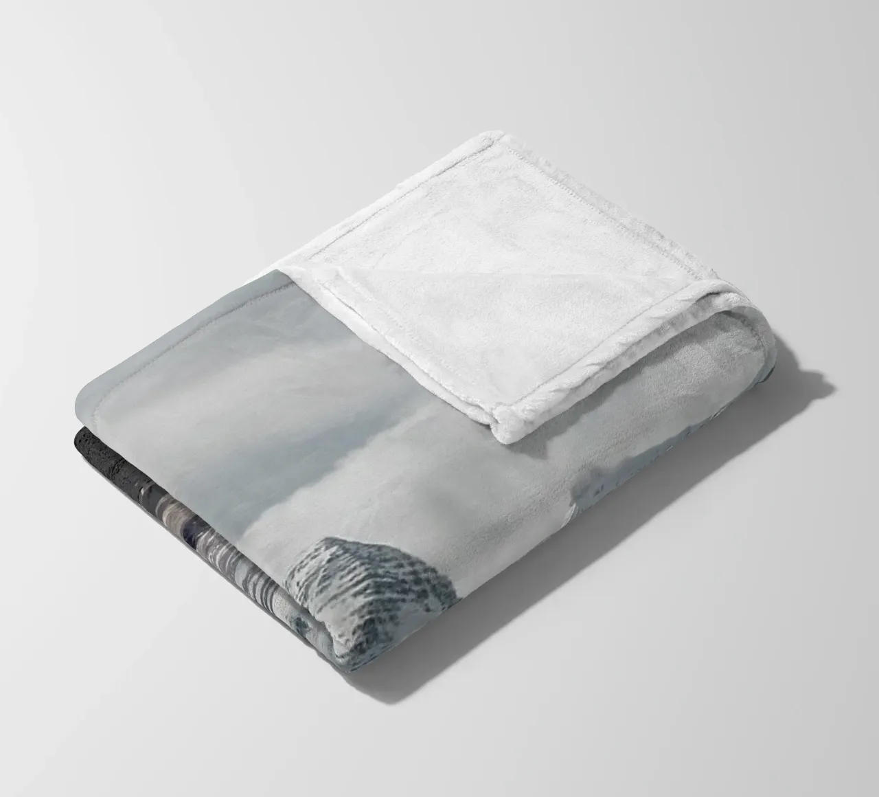 Roam the Planet Iceland 01 coperta in pile da Monika Strigel