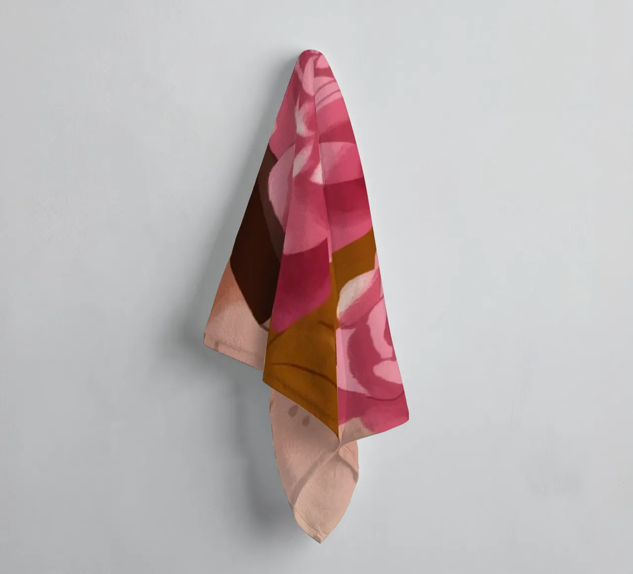 Abbraccio di bellezza in fiore asciugamano da bagno da Color Oblivion