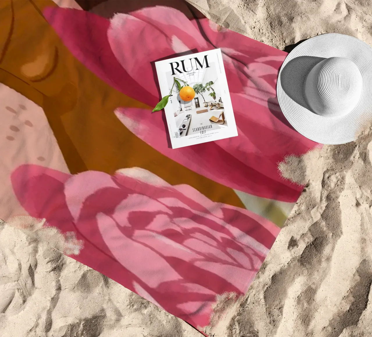 Abbraccio di bellezza in fiore telo mare da Color Oblivion