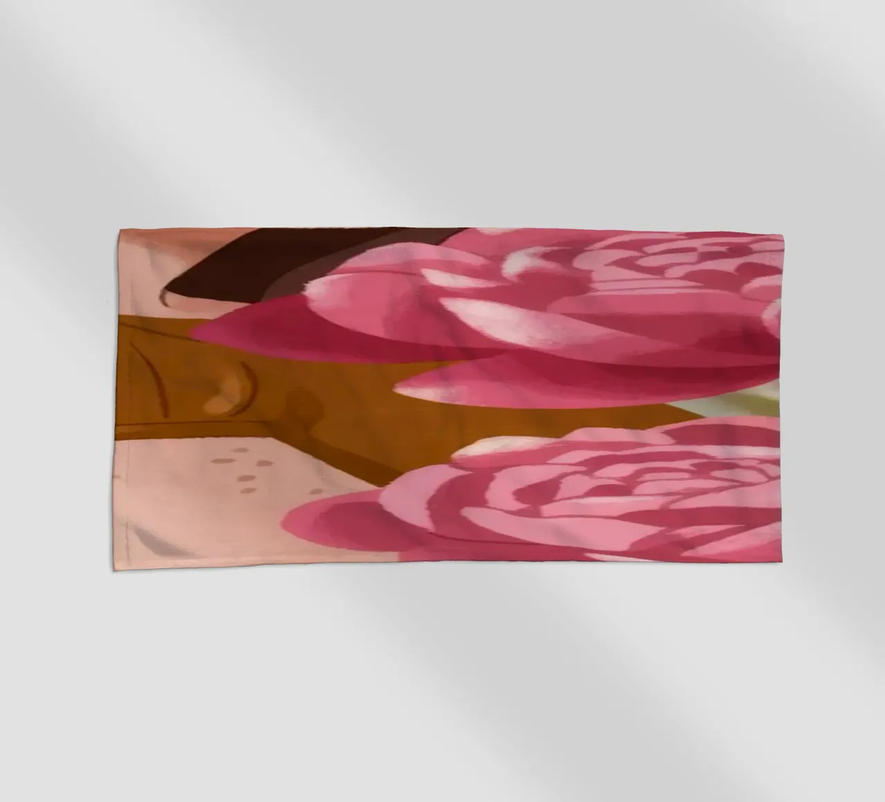 Abbraccio di bellezza in fiore telo mare da Color Oblivion