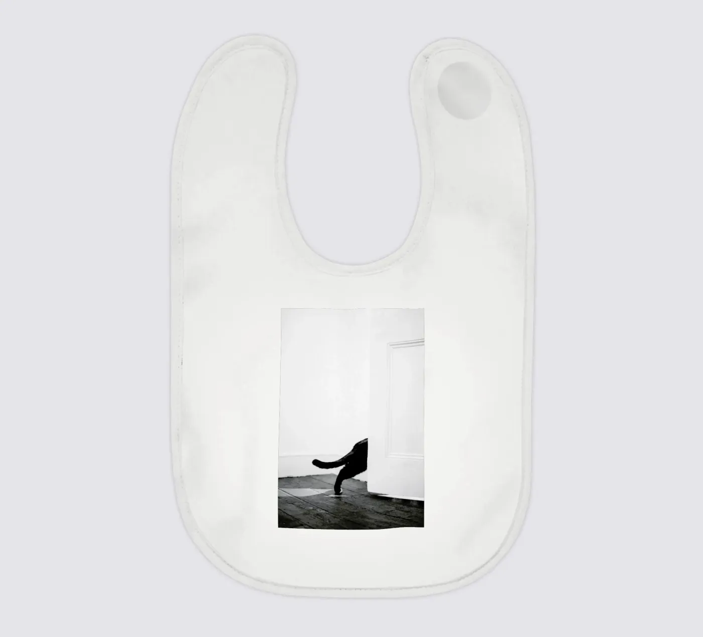 Sneaking Out Babylätzchen von METROPOLIS