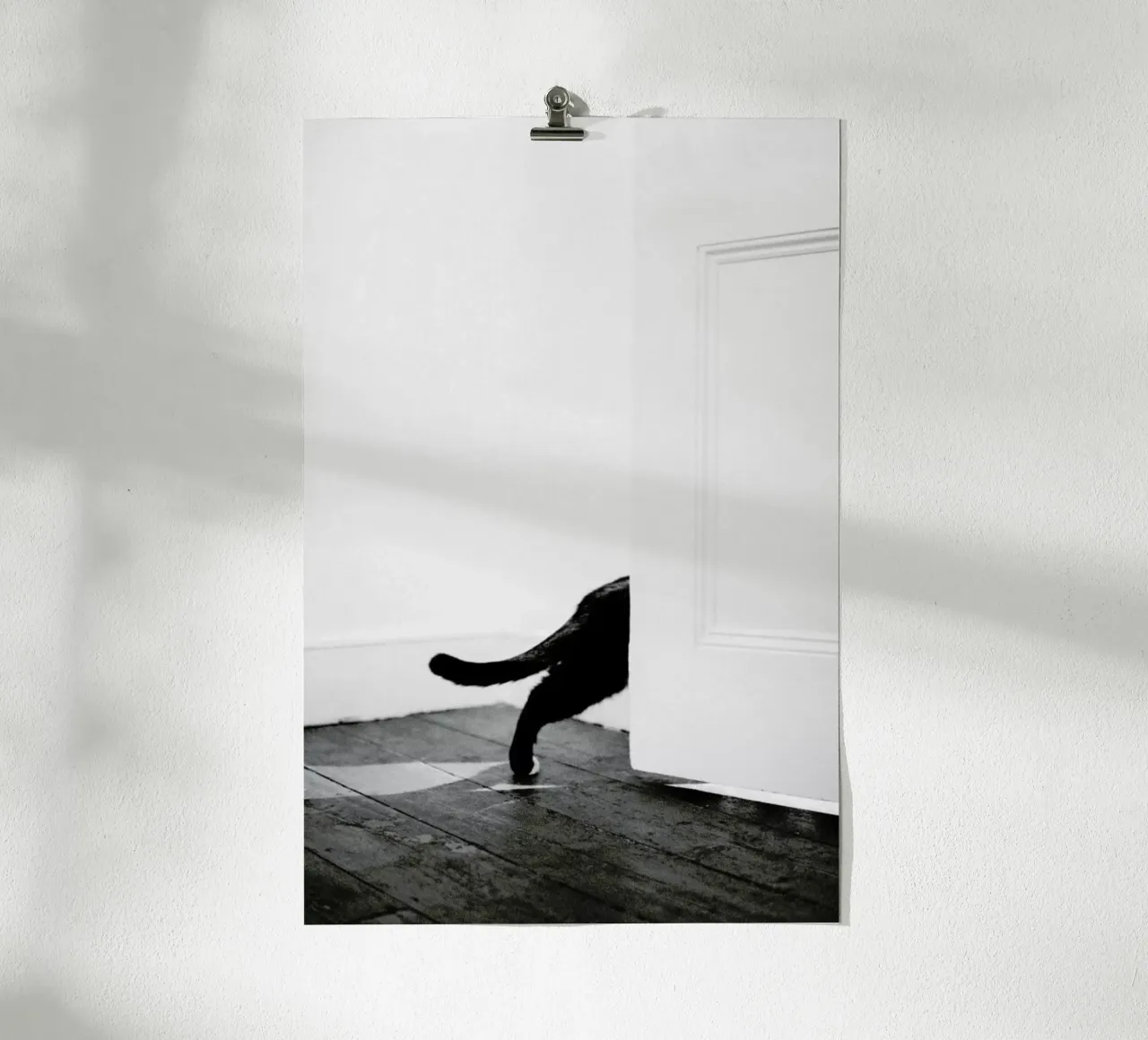 Sneaking Out poster con telaio in plastica da METROPOLIS