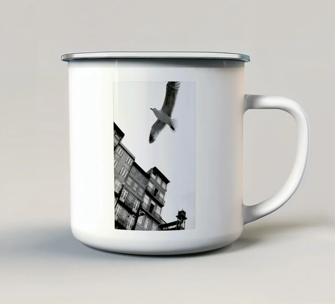 Harbour tazza in smalto da Sebastian Hilgetag