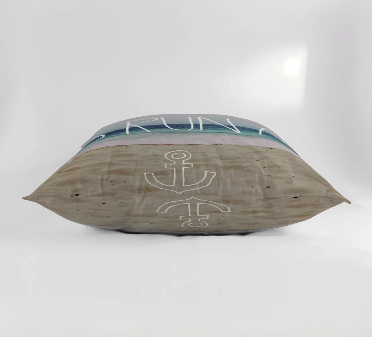 Let's Run Away - to the sea cuscino da Leah Flores