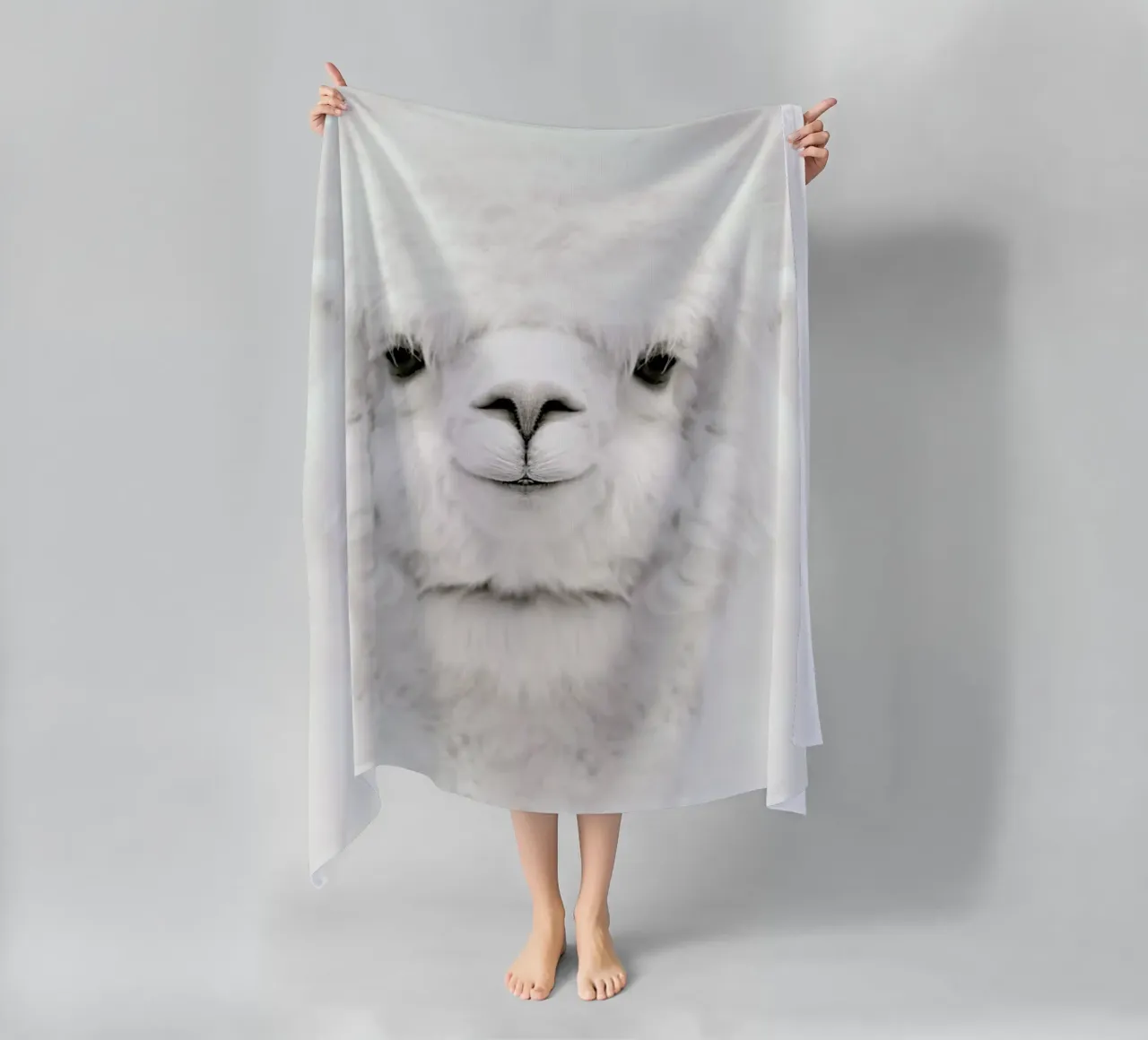 Smiling Alpaca telo mare da Monika Strigel