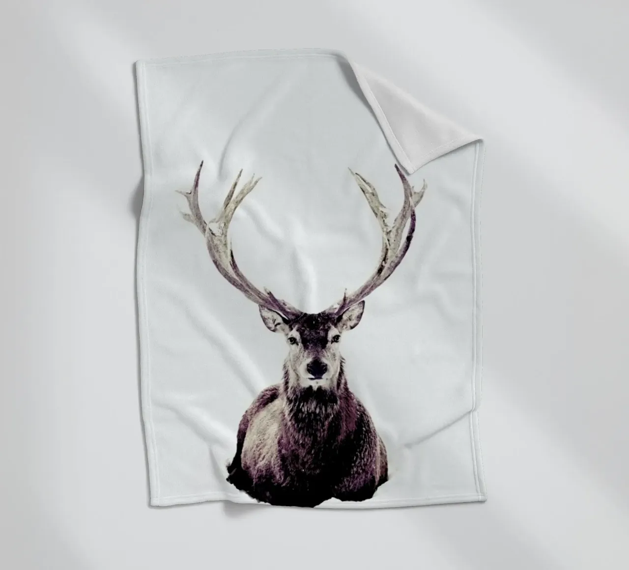 Stag InSnow 03 coperta in pile da Monika Strigel