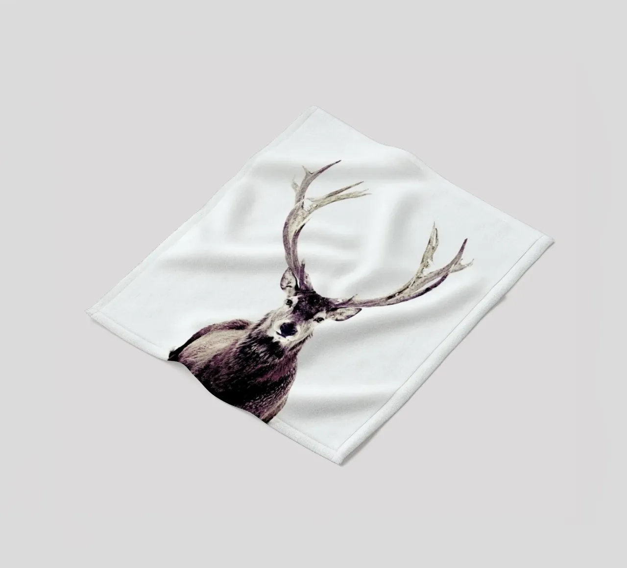 Stag InSnow 03 coperta in pile da Monika Strigel